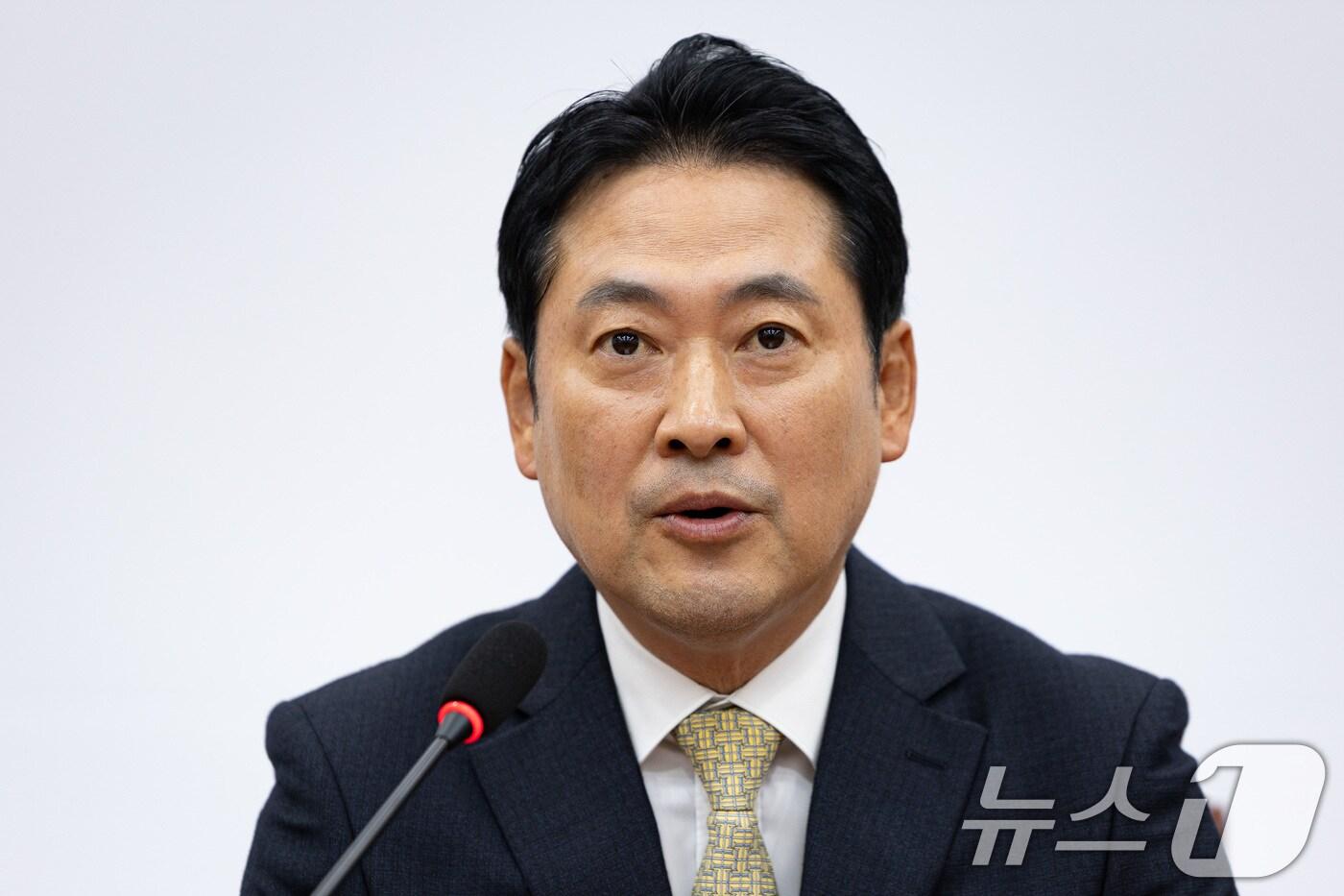 장동혁 국민의힘 대표가 20일 서울 여의도 국회에서 열린 현안 기자간담회에서 모두 발언을 하고 있다. 2025.10.20/뉴스1 ⓒ News1 유승관 기자