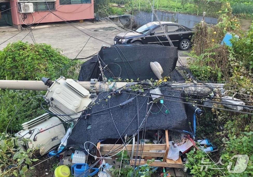 본문 이미지 - 사고 현장. &#40;경기도소방재난본부 제공. 재판매 및 DB 금지&#41; 2025.10.20/뉴스1