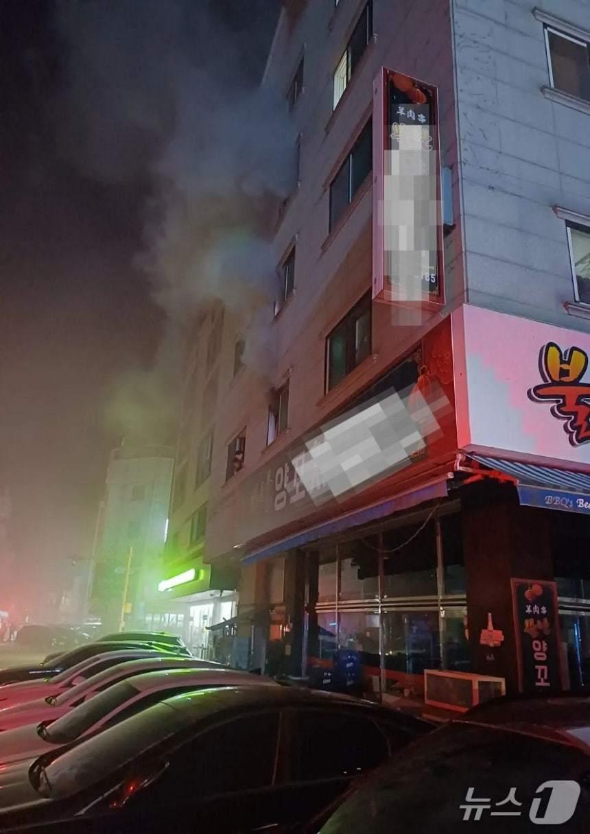 본문 이미지 - 화재 현장. &#40;경기도소방재난본부 제공. 재판매 및 DB 금지&#41; 2025.10.20/뉴스1