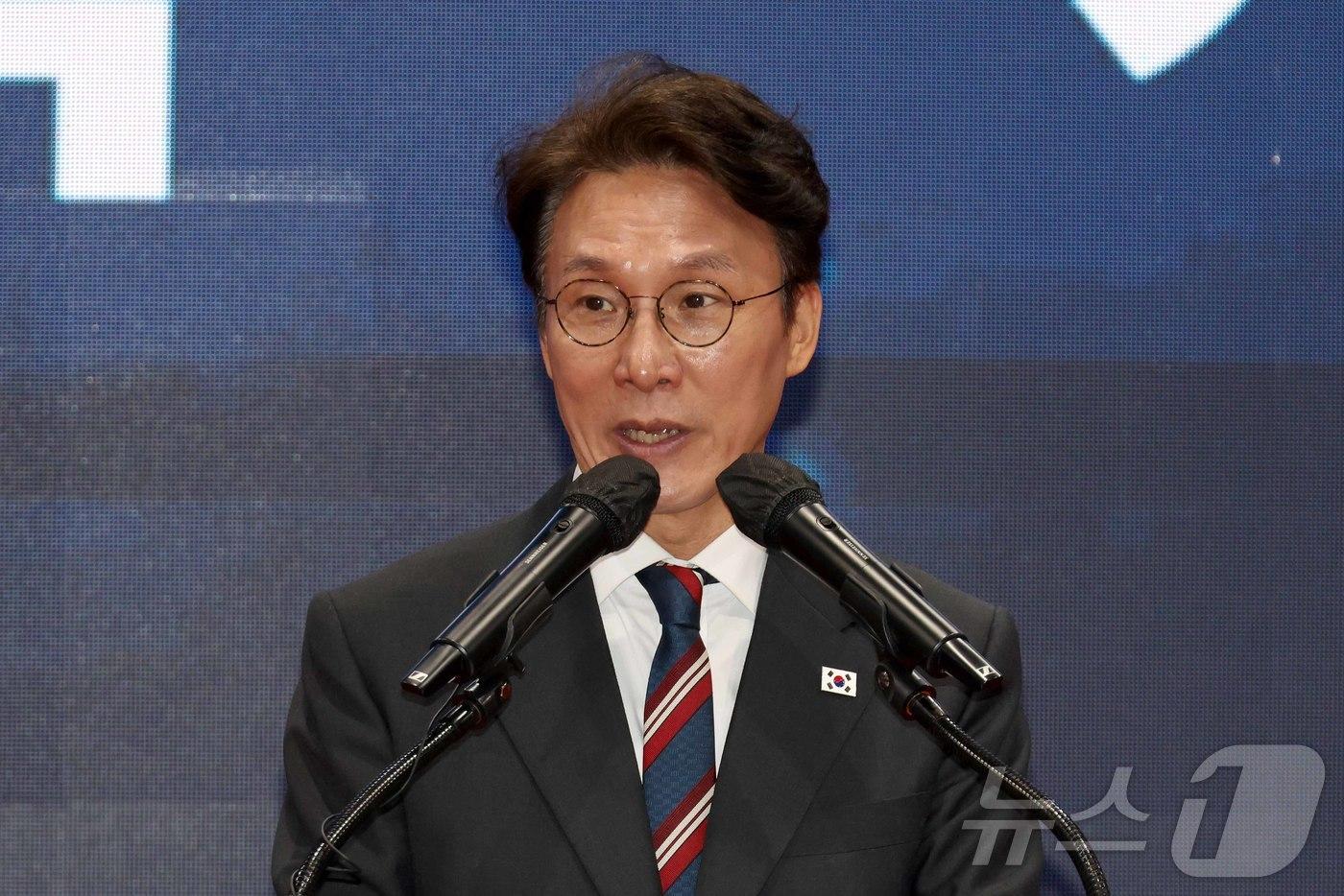 김민석 국무총리가 21일 서울 강서구 코엑스 마곡에서 열린 2025 민관합동 상생협력 채용박람회 개막식에서 축사를 하고 있다. 2025.10.21/뉴스1 ⓒ News1 청사사진기자단