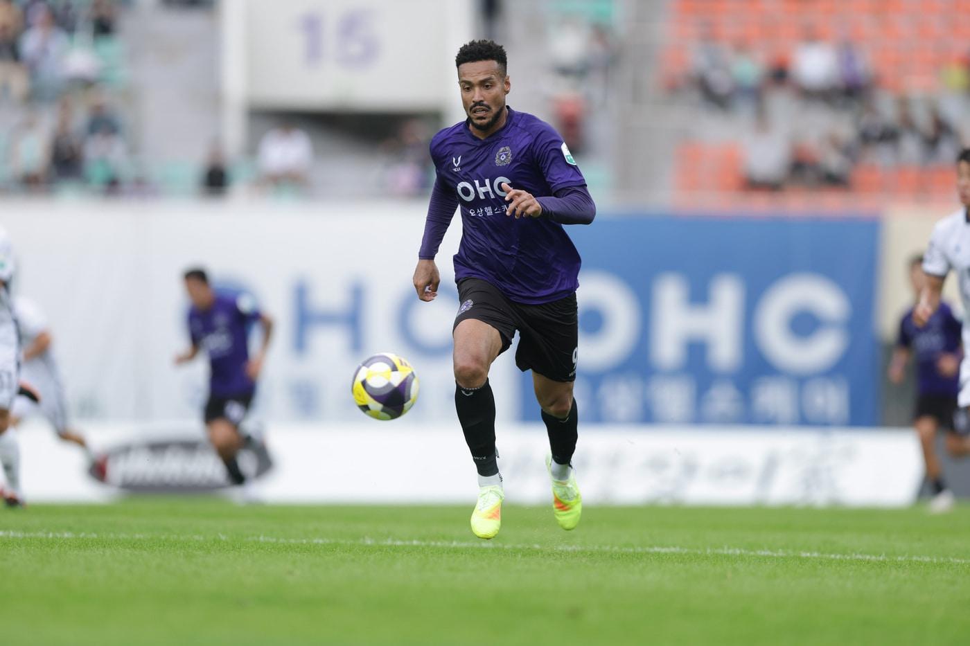 하나은행 K리그1 2025 33라운드 MVP에 선정된 안양 모따 &#40;한국프로축구연맹 제공&#41;