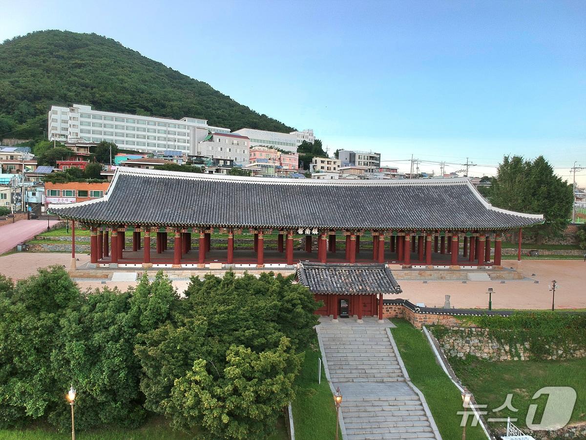 본문 이미지 - 여수 진남관 모습.&#40;여수시 제공. 재판매 및 DB금지&#41;