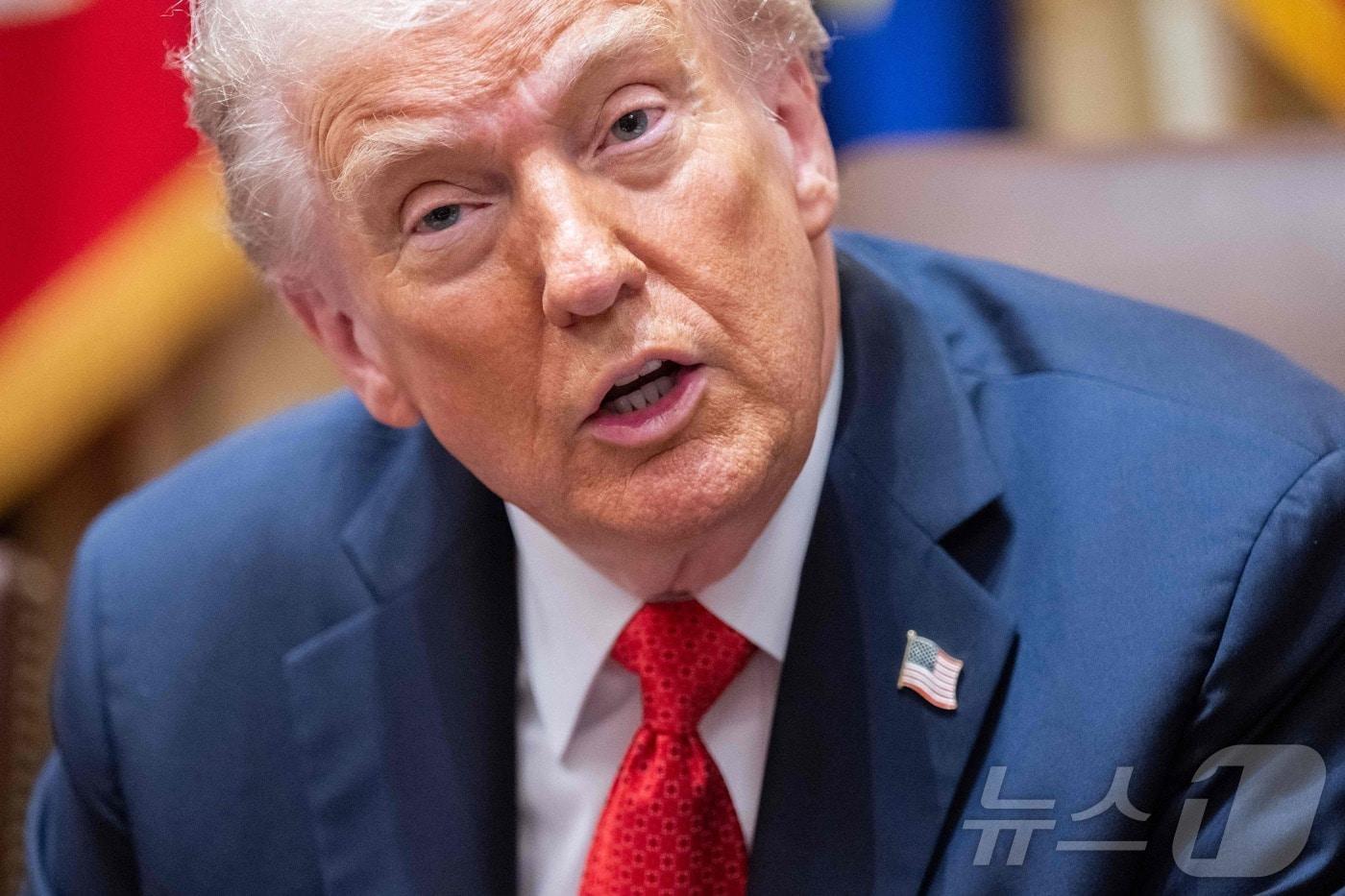 도널드 트럼프 미국 대통령이 20일(현지시간) 워싱턴DC 백악관에서 앤서니 앨버니지 호주 총리와 회담하고 있다. 2025.10.20 ⓒ AFP=뉴스1 