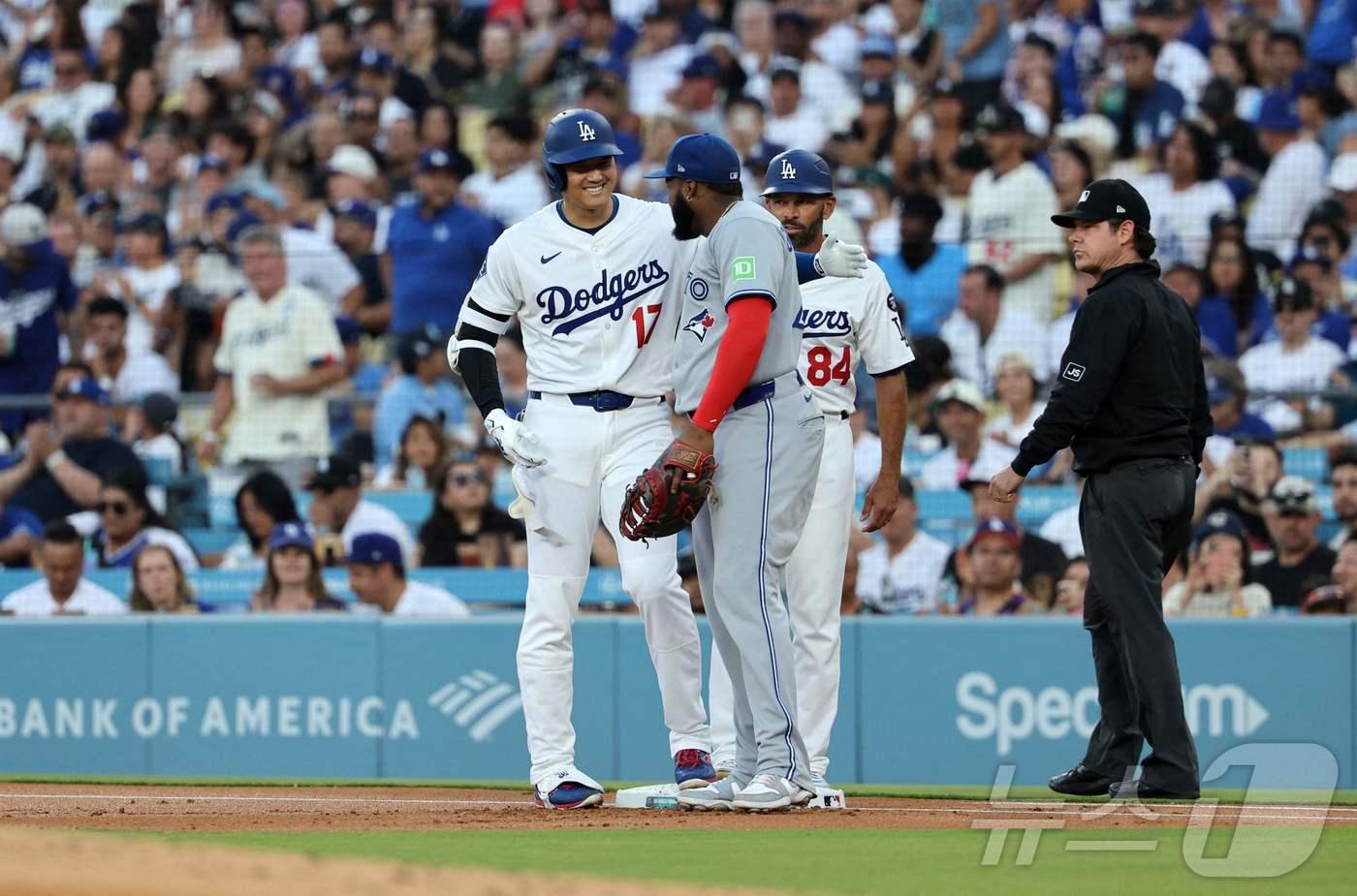 오타니 쇼헤이(왼쪽)와 블라디미르 게레로 주니어. ⓒ AFP=뉴스1