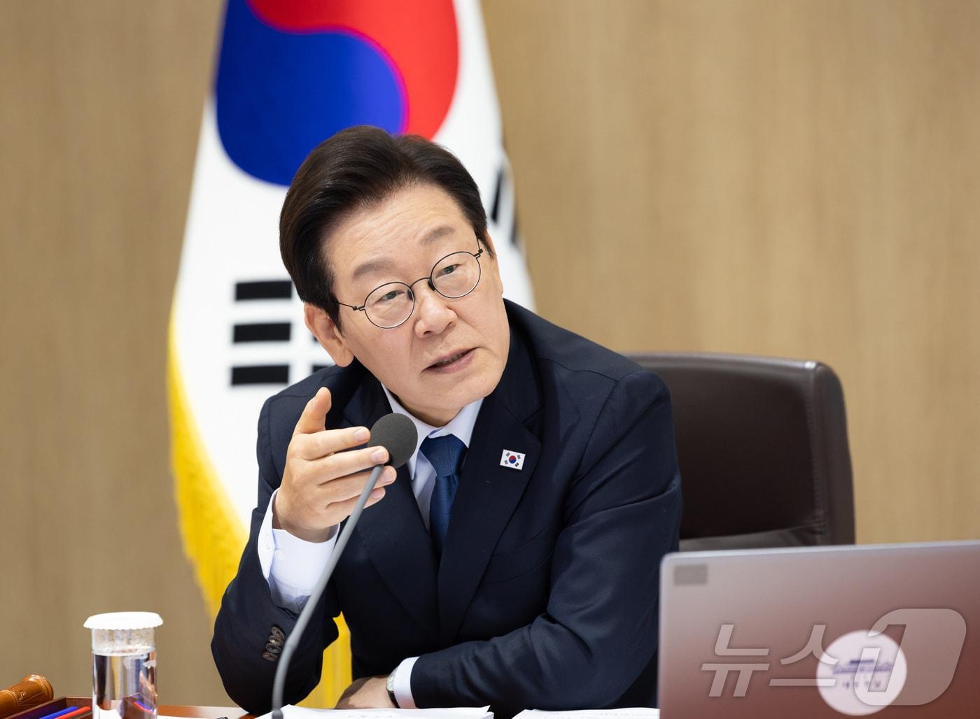 본문 이미지 - 이재명 대통령이 21일 서울 용산 대통령실 청사에서 열린 국무회의에서 발언하고 있다. &#40;대통령실 제공. 재판매 및 DB 금지&#41; 2025.10.21/뉴스1 ⓒ News1 이재명 기자