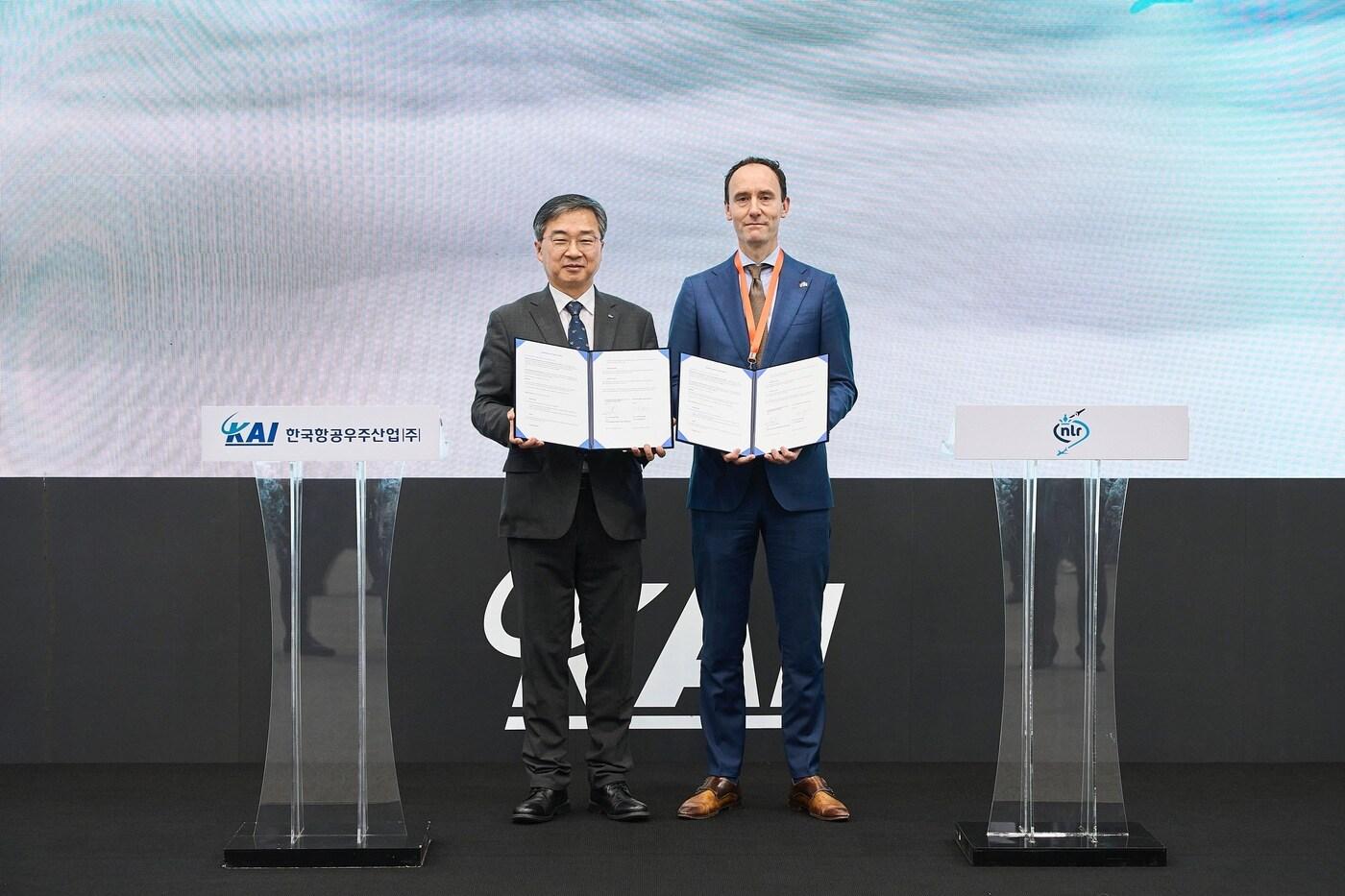한국항공우주산업(KAI)은 21일 네덜란드 항공우주연구소(NLR)와 '차세대 공중전투체계(NACS) 개발 협력'을 위한 양해각서(MOU)를 체결했다고 22일 밝혔다. (KAI 제공)