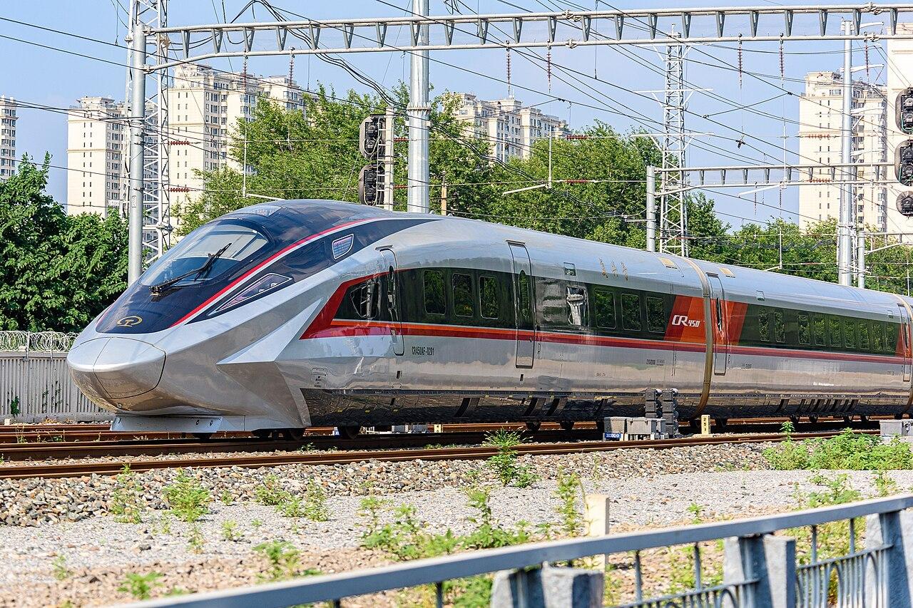 본문 이미지 - 중국 국영철도그룹이 개발한 CR450 푸싱 열차 (출처=위키피디아)