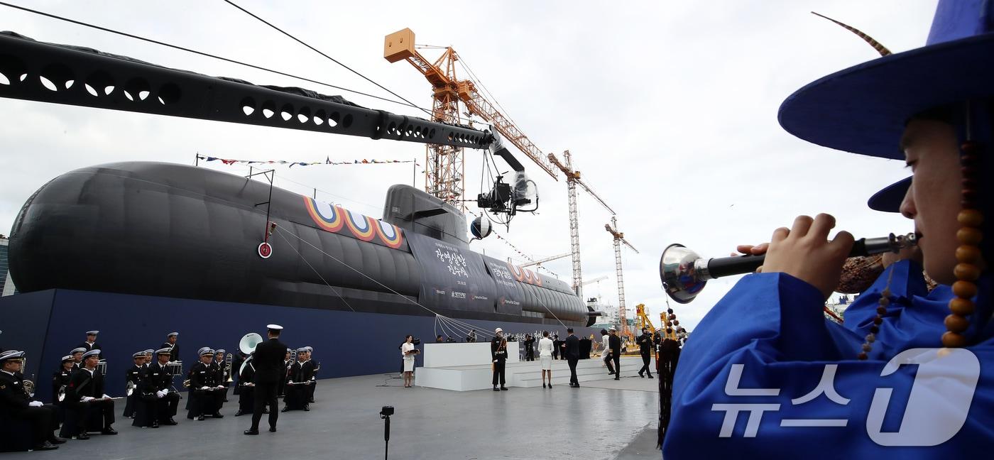 경남 거제 한화오션 거제사업장에서 장보고-Ⅲ Batch-Ⅱ 1번함인 장영실함 진수식이 열리고 있다. 2025.10.22/뉴스1 ⓒ News1 윤일지 기자