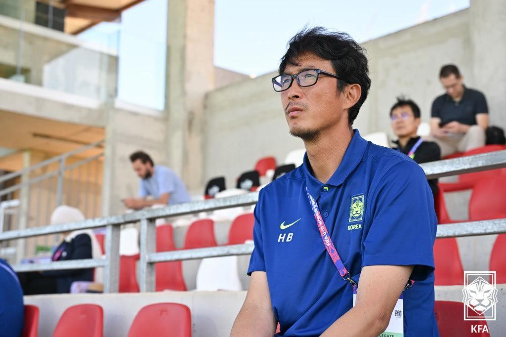 본문 이미지 - 고현복 한국 17세 이하 여자 대표팀 감독. (대한축구협회 제공)