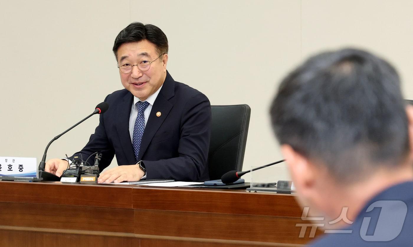 본문 이미지 - 윤호중 행정안전부 장관2025.10.23/뉴스1 ⓒ News1 김기남 기자