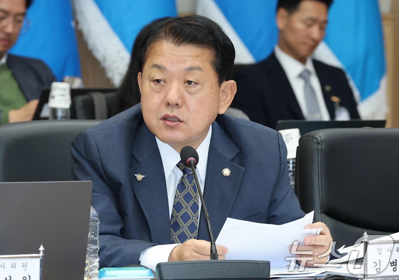 김병주 더불어민주당 위원이 23일 오전 충남 계룡대에서 열린 국회 국방위원회의 공군본부에 대한 국정감사에서 질의하고 있다. 2025.10.23/뉴스1 ⓒ News1 김기태 기자