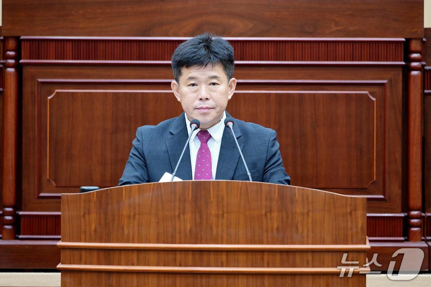 본문 이미지 - 23일 연천군의회 본회의장에서 '5분 자유발언'을 하고 있는 박운서 군의원. (연천군의회 제공, 재판매 및 DB금지)