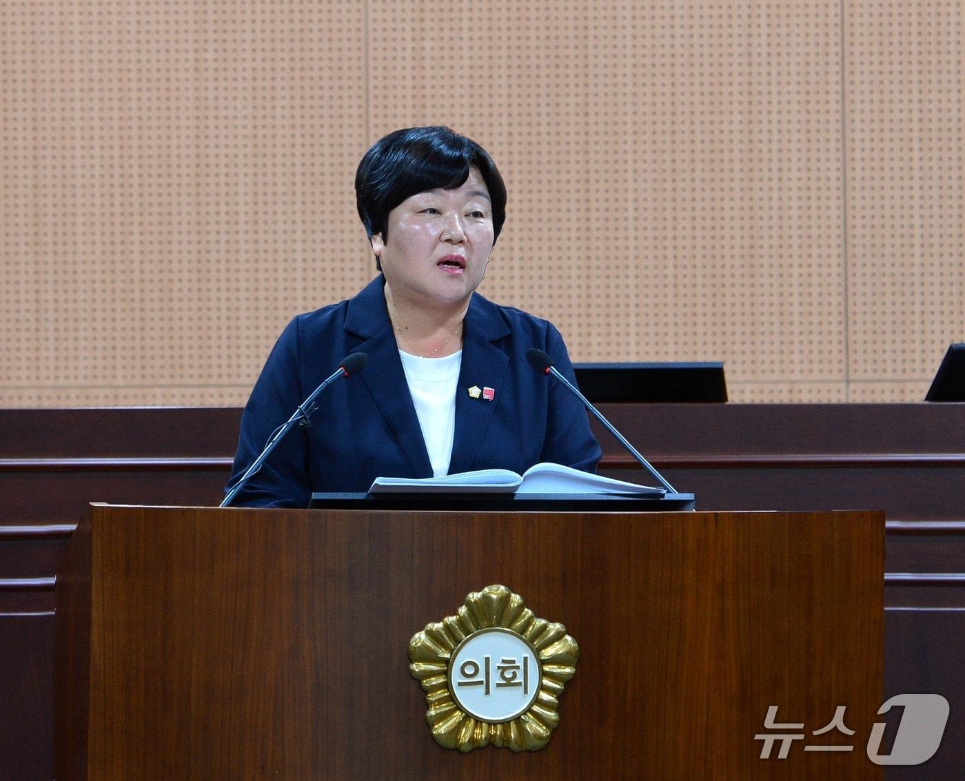 본문 이미지 - 손혜진 광주 북구의원이 23일 제305회 임시회 본회의에서 구정질문하고 있다.&#40;광주 북구의회 제공. 재판매 및 DB 금지&#41;