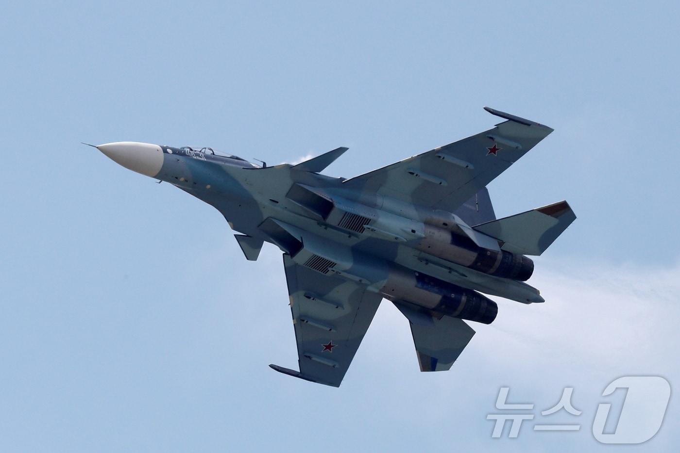 러시아 수호이 Su-30SM 전투기. 2017.07.21. ⓒ 로이터=뉴스1 ⓒ News1 윤다정 기자