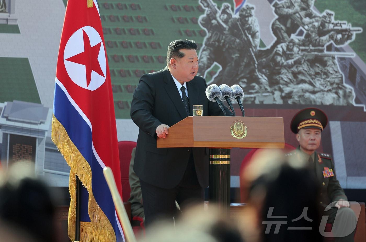 &#40;평양 노동신문=뉴스1&#41; = 북한 노동당 기관지 노동신문은 24일 &#34;김정은 동지의 참관 아래 해외군사작전 전투위훈기념관 착공식이 23일 수도 평양에서 숭엄히 거행됐다＂고 보도했다. [국내에서만 사용가능. 재배포 금지. DB 금지. For Use Only in the Republic of Korea. Redistribution Prohibited] rodongphoto@news1.kr