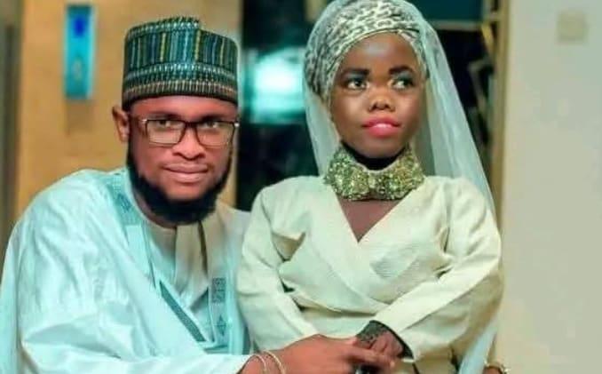 본문 이미지 - (나이지리아 인플루언서, 마이 우시리야와 바시라 야르 구다. 가디언 갈무리)