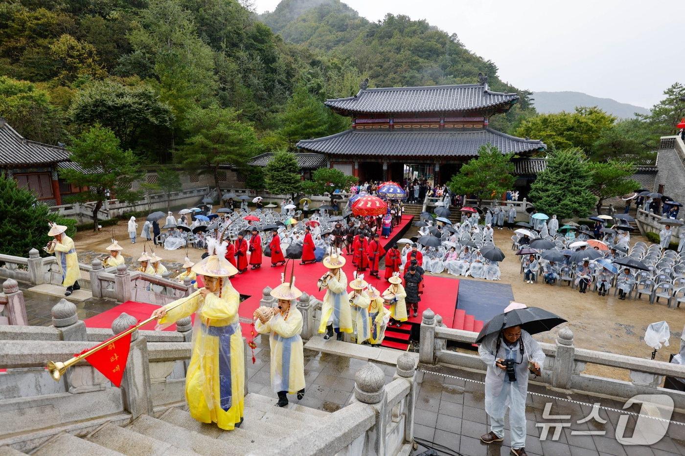 지난해 단양 온달문화축제 개막식 퍼레이드 &#40;단양군 제공. 재판매 및 DB금지&#41;/뉴스1 