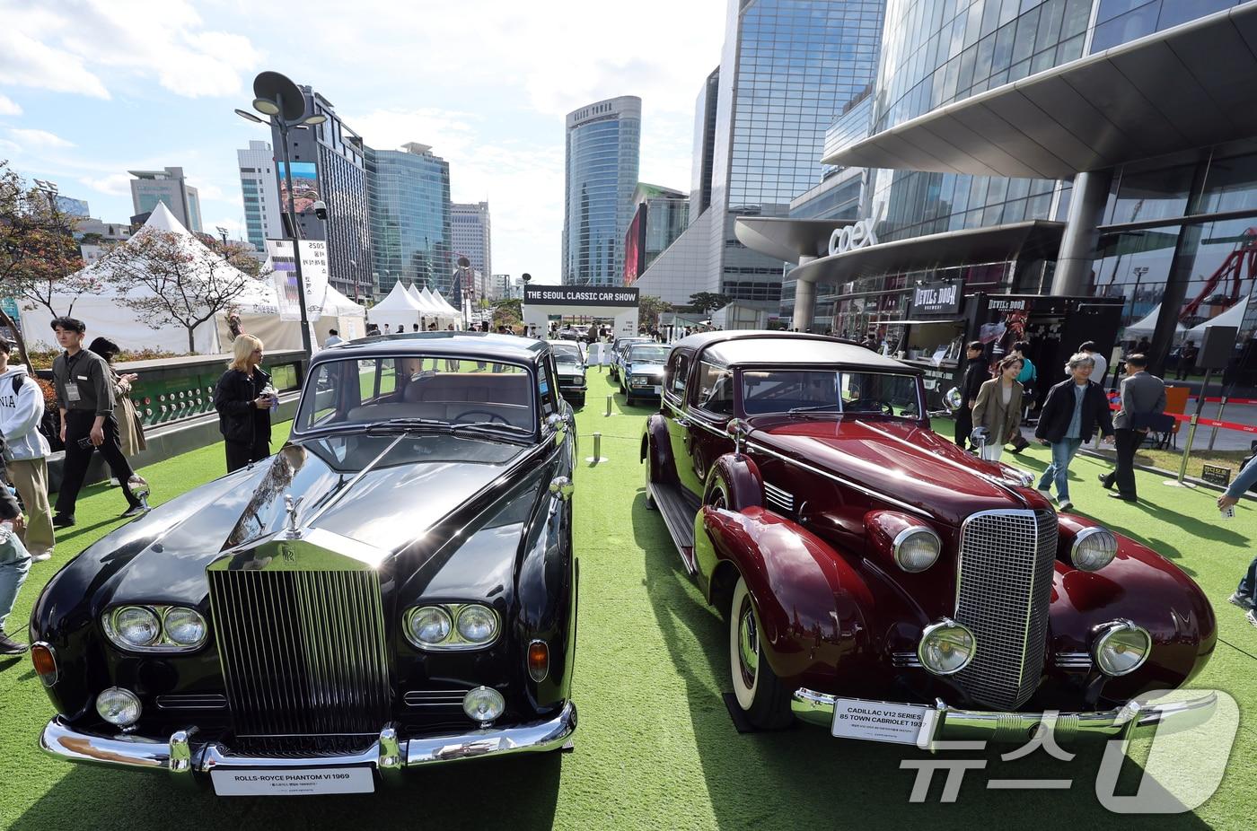 24일 서울 강남구 코엑스 야외 잔디관장에서 열린 &#39;2025 클래식카 쇼&#39;에 시대별 명차와 희귀 모델들이 진열돼 있다. 2025.10.24/뉴스1 ⓒ News1 황기선 기자