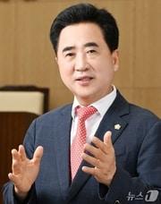 본문 이미지 - 김영철 울주군의원. &#40;울주군의회 제공. 재판매 및 DB 금지&#41; /뉴스1