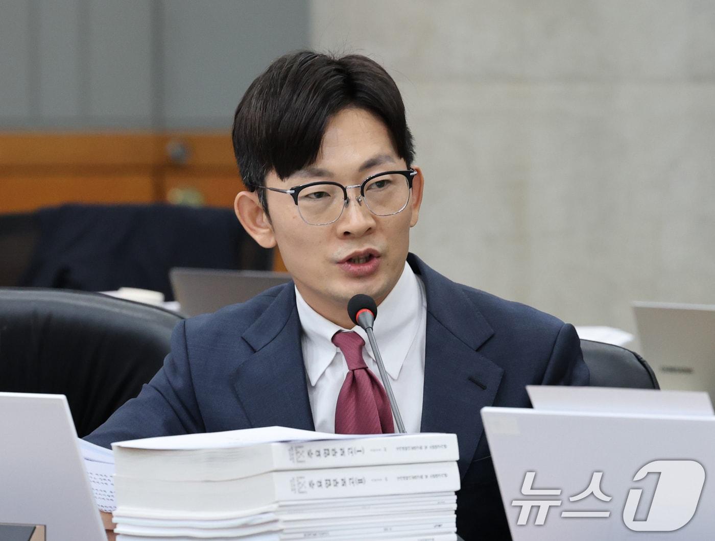 본문 이미지 - 박충권 국민의힘 의원. 2025.10.24/뉴스1 ⓒ News1 김기태 기자