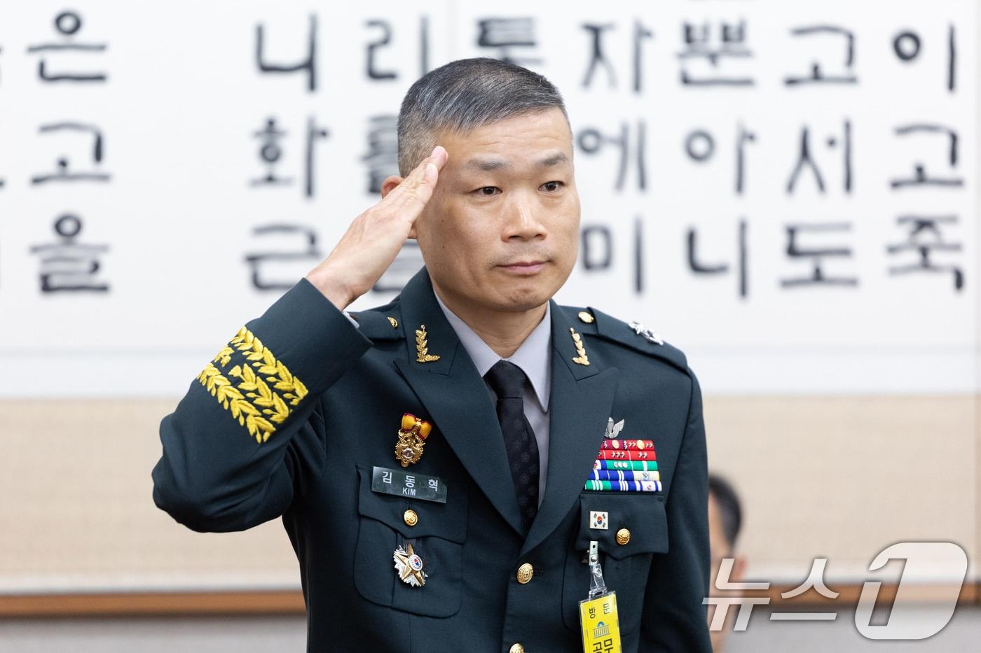 본문 이미지 - 김동혁 전 국방부 검찰단장. 2025.10.24 ⓒ 뉴스1 이승배 기자