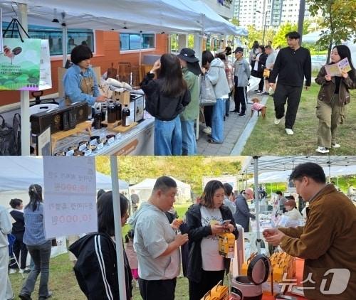 본문 이미지 - 25일 광주 북구 시화문화마을서 열린 세종경영연구소 &#39;희망리턴패키지 광주·전남 소상공인 플리마켓&#39;에서 시민들이 소상공인들이 생산한 물건들을 살펴보고 있다.&#40;세종경영연구소 제공&#41; 2025.10.25/뉴스1