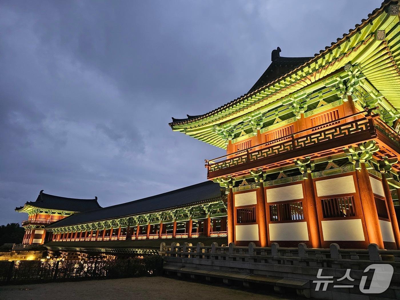 본문 이미지 - 경주 월정교 전경 2025.10.25/뉴스1 신성훈기자