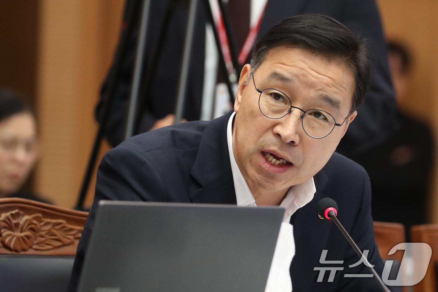 본문 이미지 - 위성곤 더불어민주당 의원. 2025.10.27/뉴스1 ⓒ News1 공정식 기자