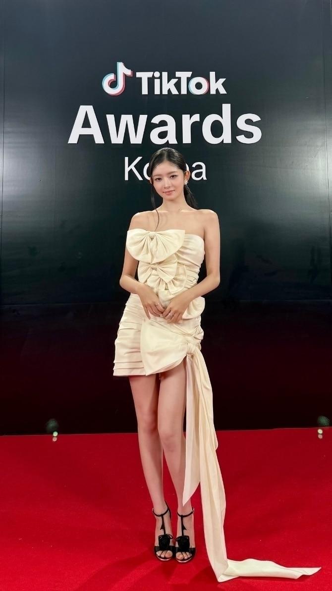 본문 이미지 - 아이브 레이