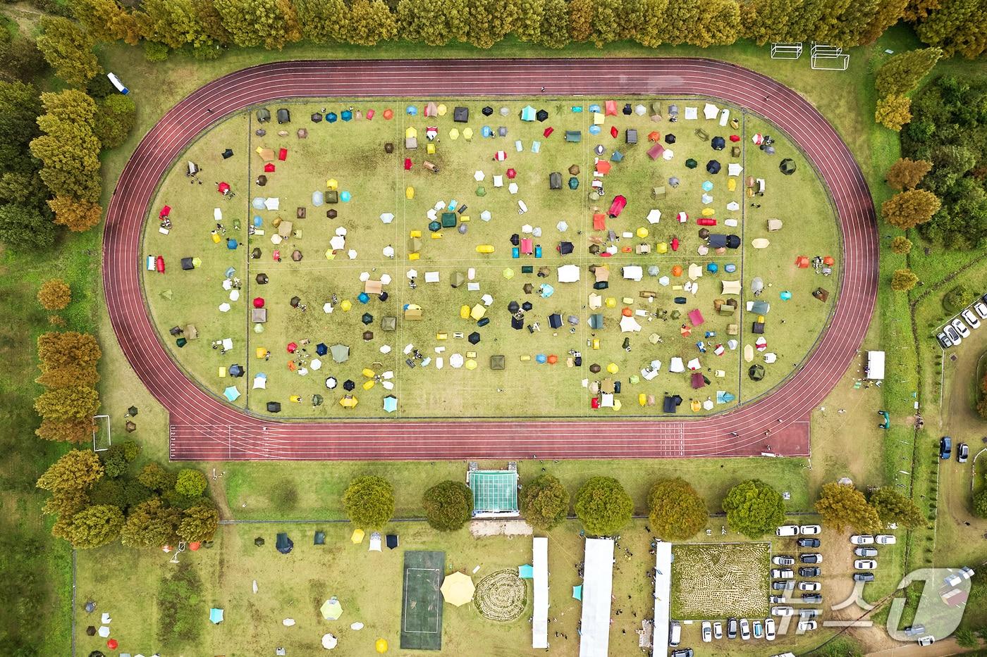 지난 25~26일 전북 진안군에서 개최된 &#39;2025 코리아 백패커스 데이 & 워크 어라운드 생태호수&#39;가 성황리에 마무리됐다.&#40;진안군제공. 재판매 및 DB금지&#41;2025.10.27/뉴스1