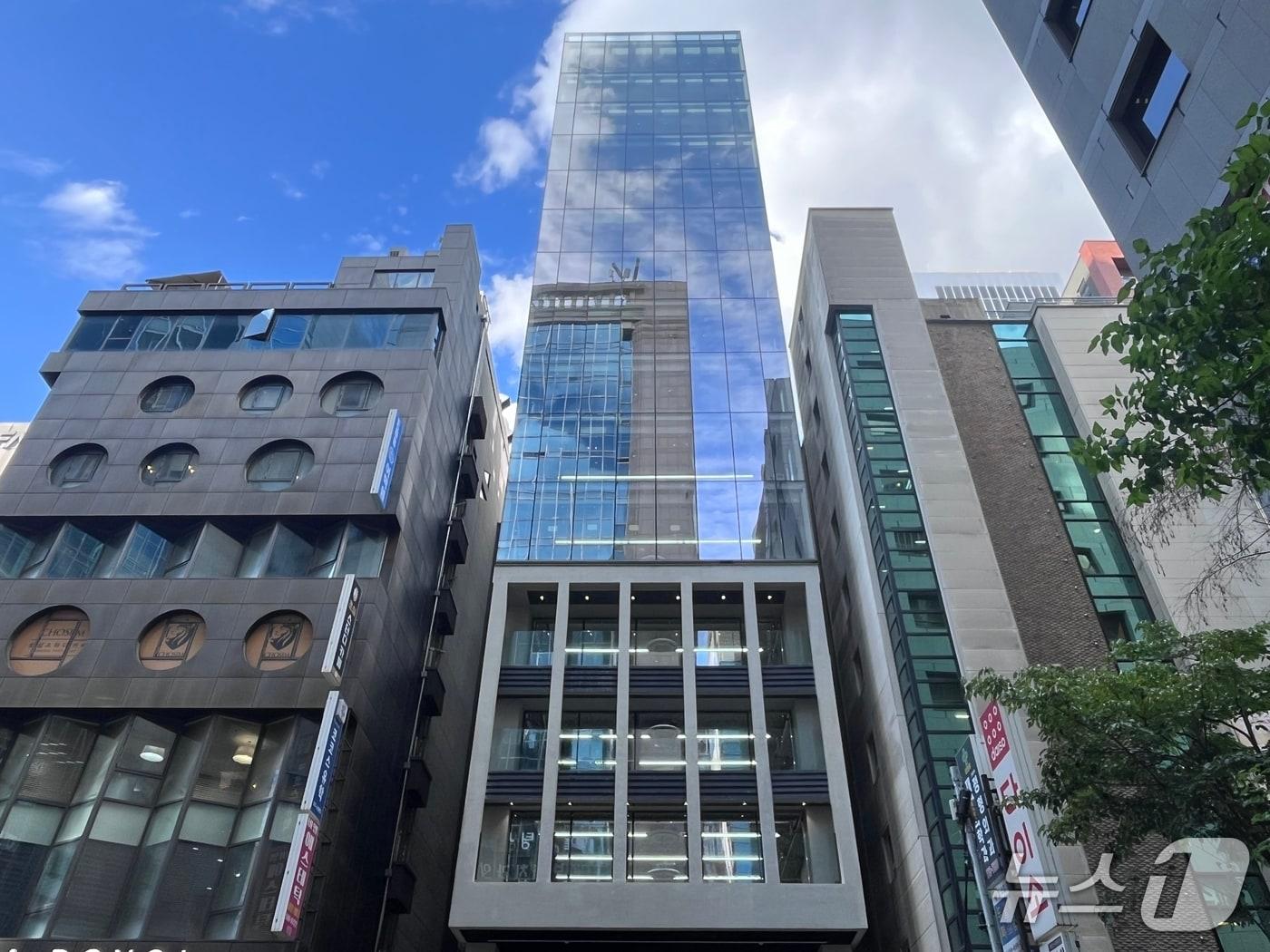 본문 이미지 -  역삼동 819-8 빌딩 전경 (알스퀘어디자인 제공) 뉴스1 ⓒ News1 