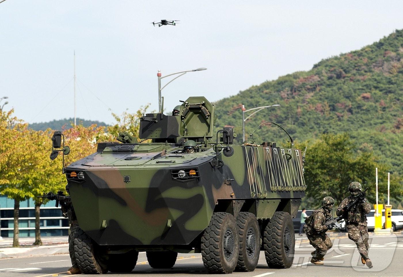 육군 제2작전사령부가 28일 경북 경주에서 열리는 아시아태평양경제협력체(APEC) 정상회의의 성공적 개최를 위해 경호·경비 및 대테러 작전 준비태세를 갖췄다.(2작전사 제공. 재판매 및 DB금지) /뉴스1