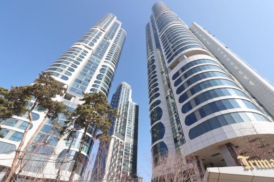 본문 이미지 - (성수동의 '하이엔드 벨트'를 대표하는 주거지 중 하나인 트리마제. 네이버 부동산 갈무리)