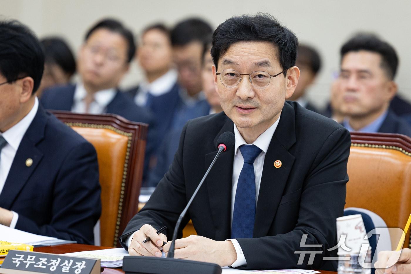윤창렬 국무조정실장이 지난달 28일 서울 여의도 국회에서 열린 정무위원회의 국가보훈부 등에 대한 국정감사에서 참석한 모습. 2025.10.28/뉴스1 ⓒ News1 유승관 기자