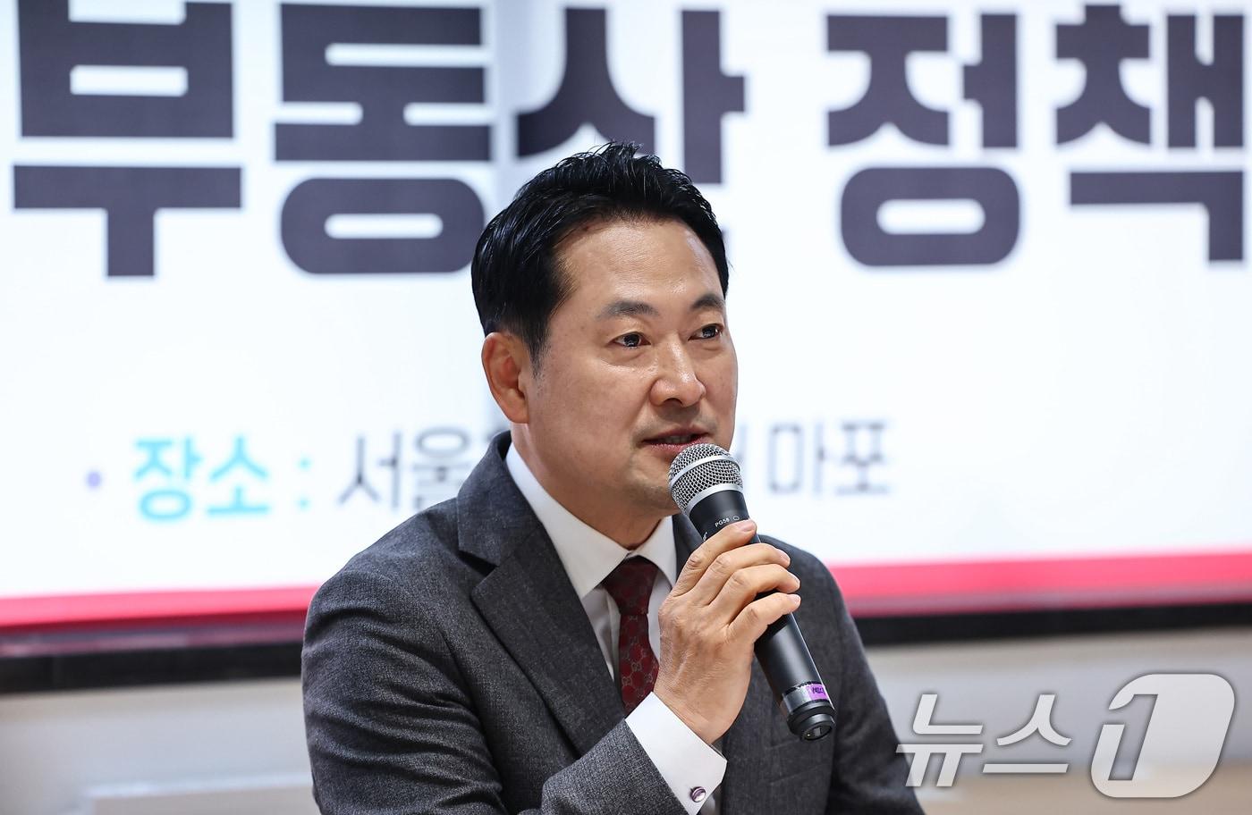 장동혁 국민의힘 당대표가 지난 10월 28일 서울청년센터 마포에서 열린 청년과 함께하는 부동산 정책 간담회에 참석해 모두발언을 하고 있다. 2025.10.28/뉴스1 ⓒ News1 김도우 기자