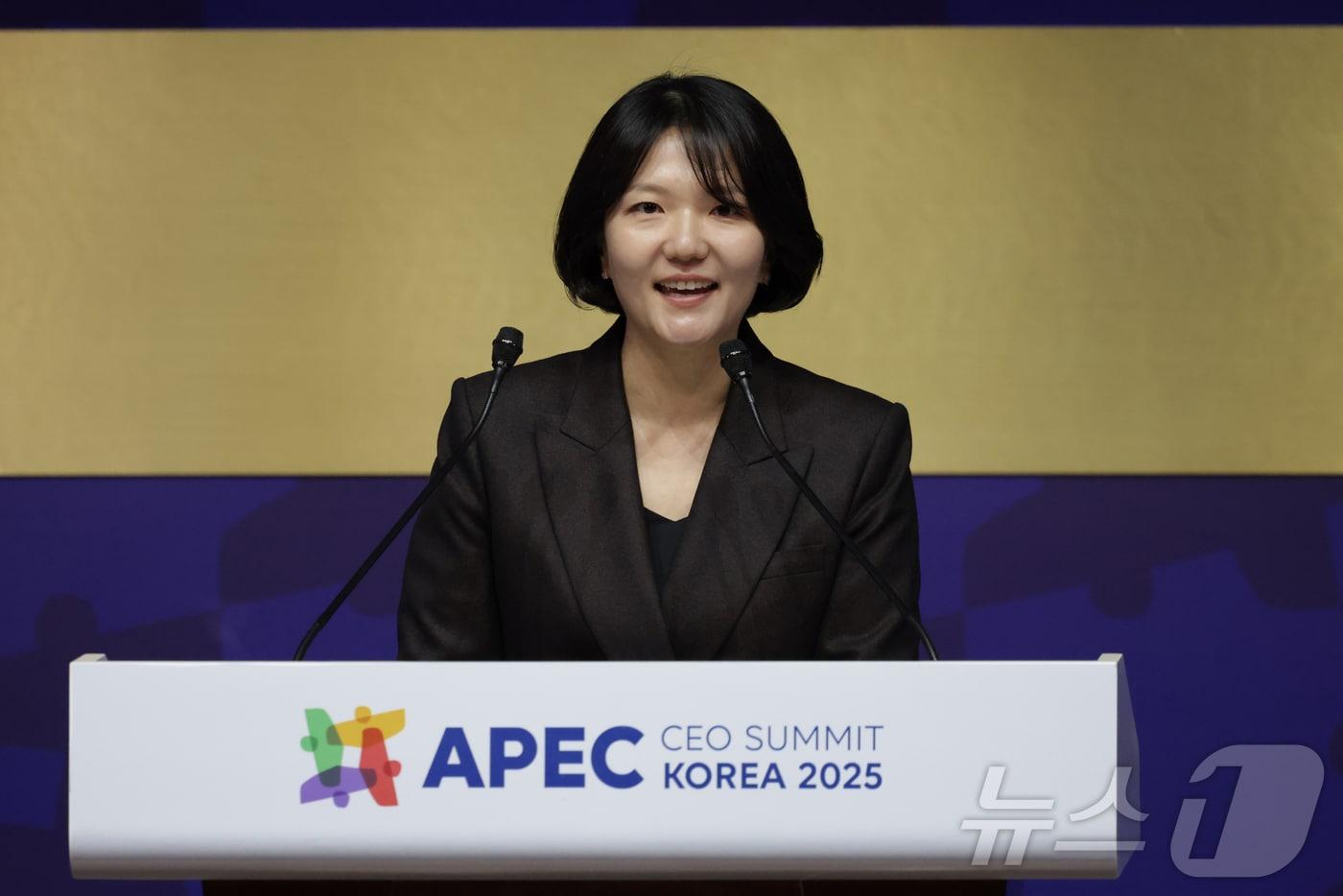 본문 이미지 - 최수연 네이버 대표. (공동취재) 2025.10.29 ⓒ 뉴스1 김민지 기자