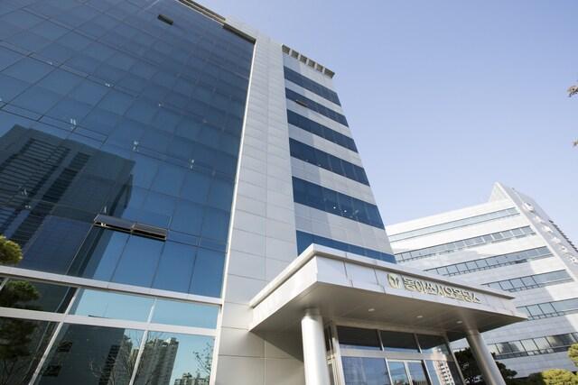 본문 이미지 - 동아쏘시오홀딩스 사옥 전경. &#40;동아쏘시오홀딩스 제공&#41; 