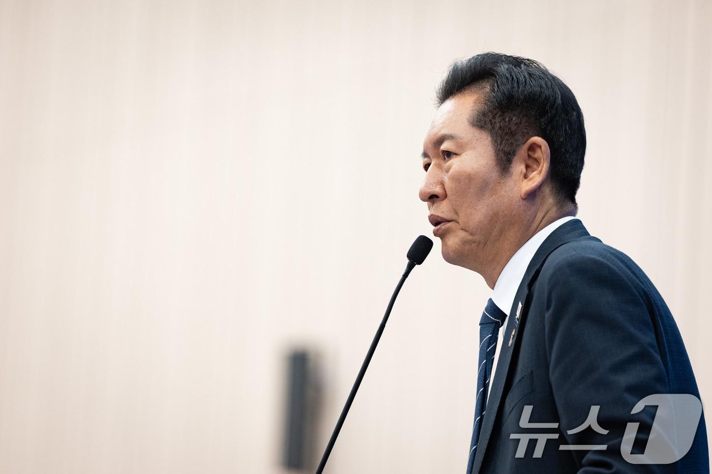 정청래 더불어민주당 대표가 29일 서울 여의도 국회박물관에서 열린 더불어민주당 참좋은지방정부위원회 발대식에서 축사를 하고 있다. 2025.10.29/뉴스1 ⓒ News1 유승관 기자