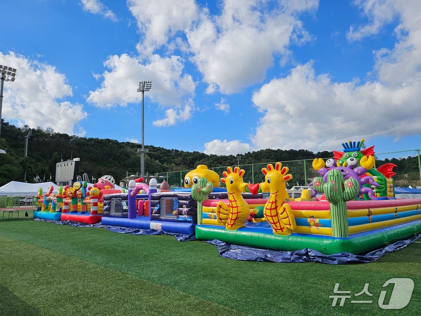 본문 이미지 - 강릉커피축제 키즈놀이터.&#40;강릉시 제공, 재판매 및 DB 금지&#41; 2025.10.29/뉴스1