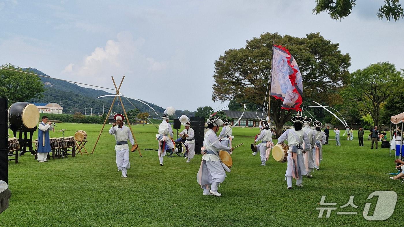 지난해 9월 17일부터 18일까지 서산해미읍성에서 진행된 추석맞이 전통문화 공연 모습(서산시 제공. 재판매 및 DB금지)2025.10.3/뉴스1