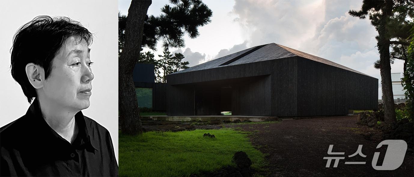 본문 이미지 - 김용미 금성종합건축사사무소 대표와 건축사사무소 애니텍쳐의 '검은집 예술문화공간'.(제주특별자치도 제공, 재판매 및 DB 금지)