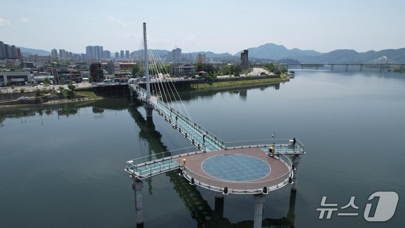 본문 이미지 - 강원 춘천 소양강스카이워크 전경.(춘천시 제공, 재판매 및 DB금지)