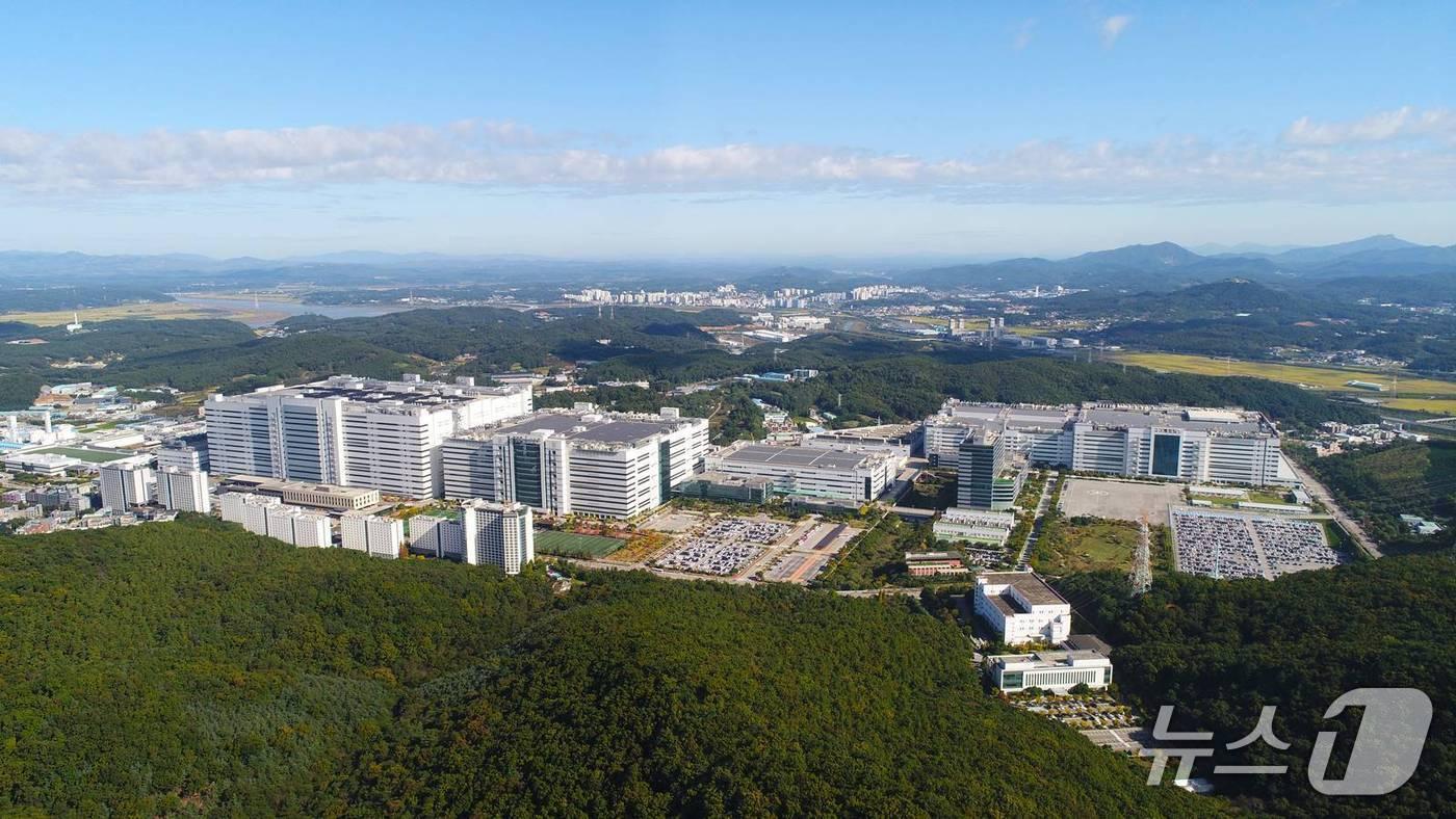 LG디스플레이 파주 사업장 전경(LG디스플레이 제공). ⓒ 뉴스1