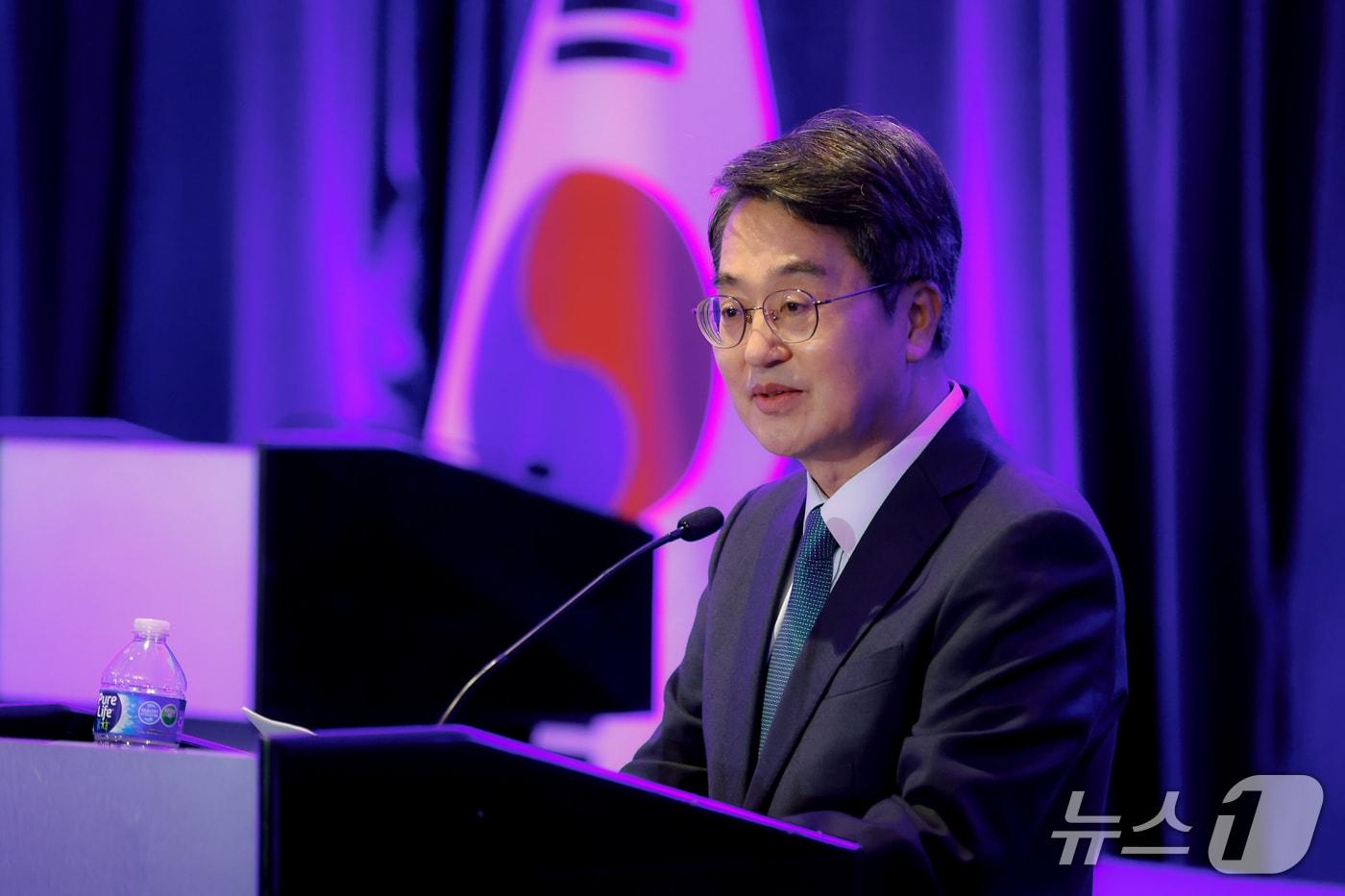 싱크탱크 컨퍼런스에서 김동연 경기도지사가 기조연설을 하고 있다.&#40;경기도 제공. 재판매 및 DB금지&#41;