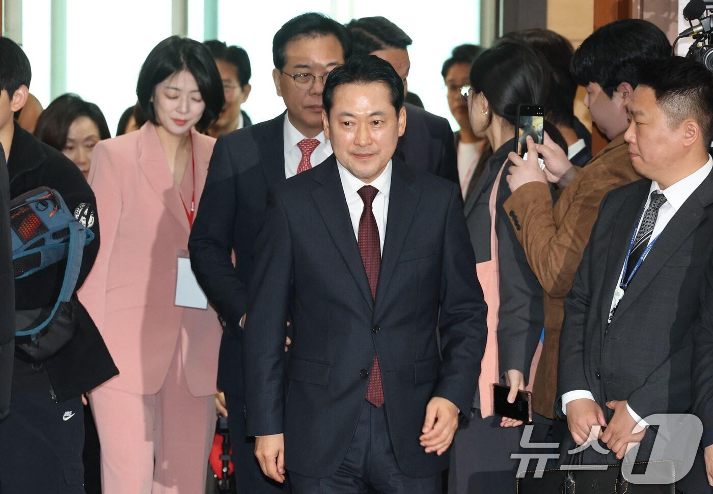 장동혁 국민의힘 대표와 송언석 원내대표가 31일 서울 강남구 SETEC에서 열린 서울시당 당협위원장 및 선출공직자 워크숍에 참석하고 있다. 2025.10.31/뉴스1 ⓒ News1 이광호 기자