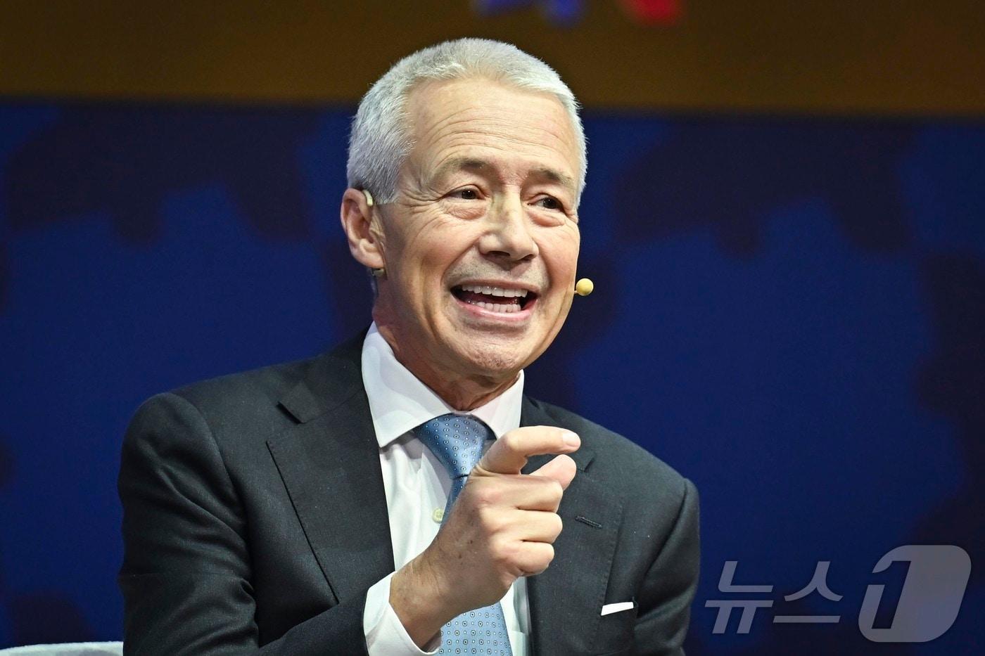 호아킨 두아토 존슨앤존슨 CEO가 31일 경북 경주예술의전당에서 열린 아시아태평양경제협력체&#40;APEC&#41; 정상회의 최고 경영자&#40;CEO&#41; 서밋에서 연설하고 있다. &#40;공동취재&#41; 2025.10.31/뉴스1 ⓒ News1 김민지 기자