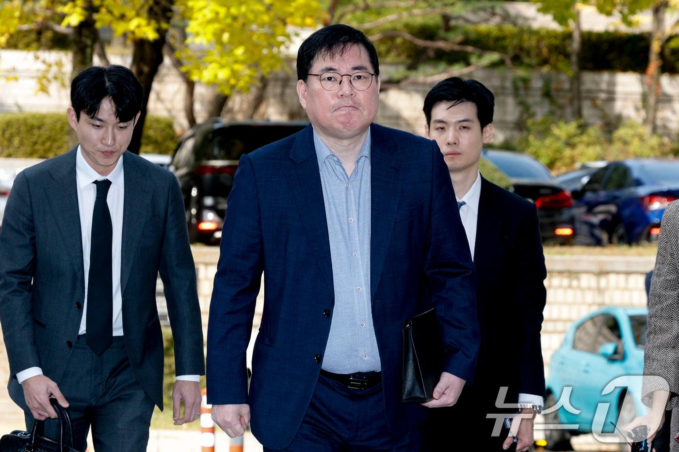 대장동 개발 비리 의혹으로 재판에 넘겨진 유동규 전 성남도시개발공사 기획본부장이 31일 서울 서초구 중앙지법에서 열린 1심 선고공판에 출석하고 있다. (공동취재) 2025.10.31/뉴스1 ⓒ News1 이광호 기자