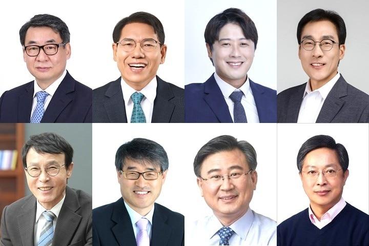 본문 이미지 - 위쪽 왼쪽부터 김윤태 우석대 교수, 노병섭 전 전교조전북지부장, 오준영 전북교총회장, 유성동 좋은교육시민연대 대표, 아랫쪽 왼쪽부터 이남호 전 전북대 총장, 이경한 전주교대 교수, 천호성 전주교대 교수, 황호진 전 전북교육청 부교육감&#40;가나다 순&#41;./뉴스1