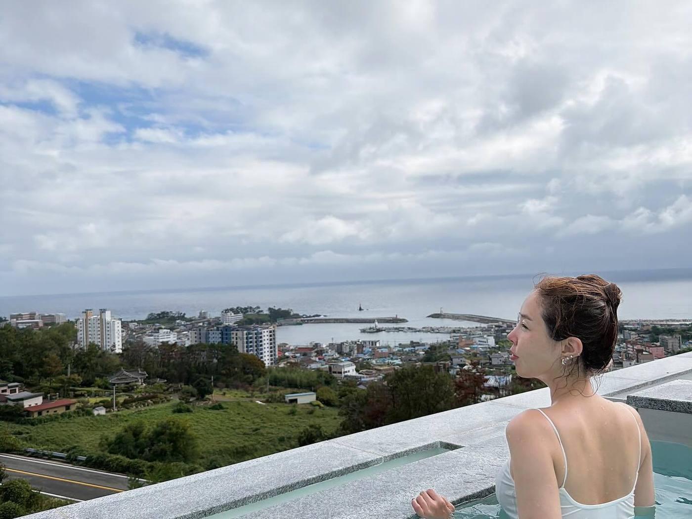 본문 이미지 - 사진=신지 인스타그램 갈무리