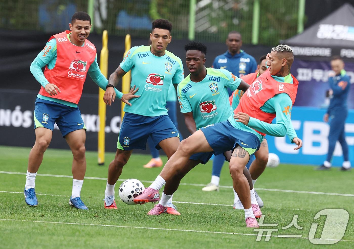 홍명보호가 최강 브라질과 경기한다. 흔치 않은 평가전을 알차게 써야한다.  ⓒ News1 김민지 기자